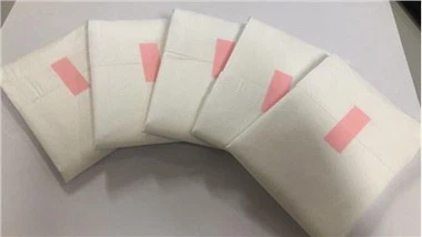 Cuscinetti anionici usa e getta per le donne